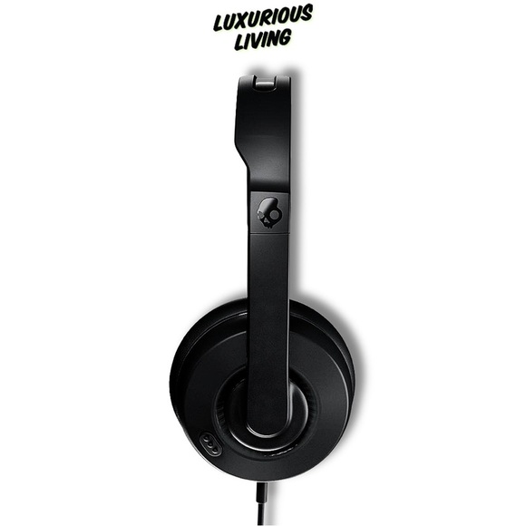 Skullcandy Cassette Junior Wired Over-Ear Headphones with Microphone - Picture 2 of 6